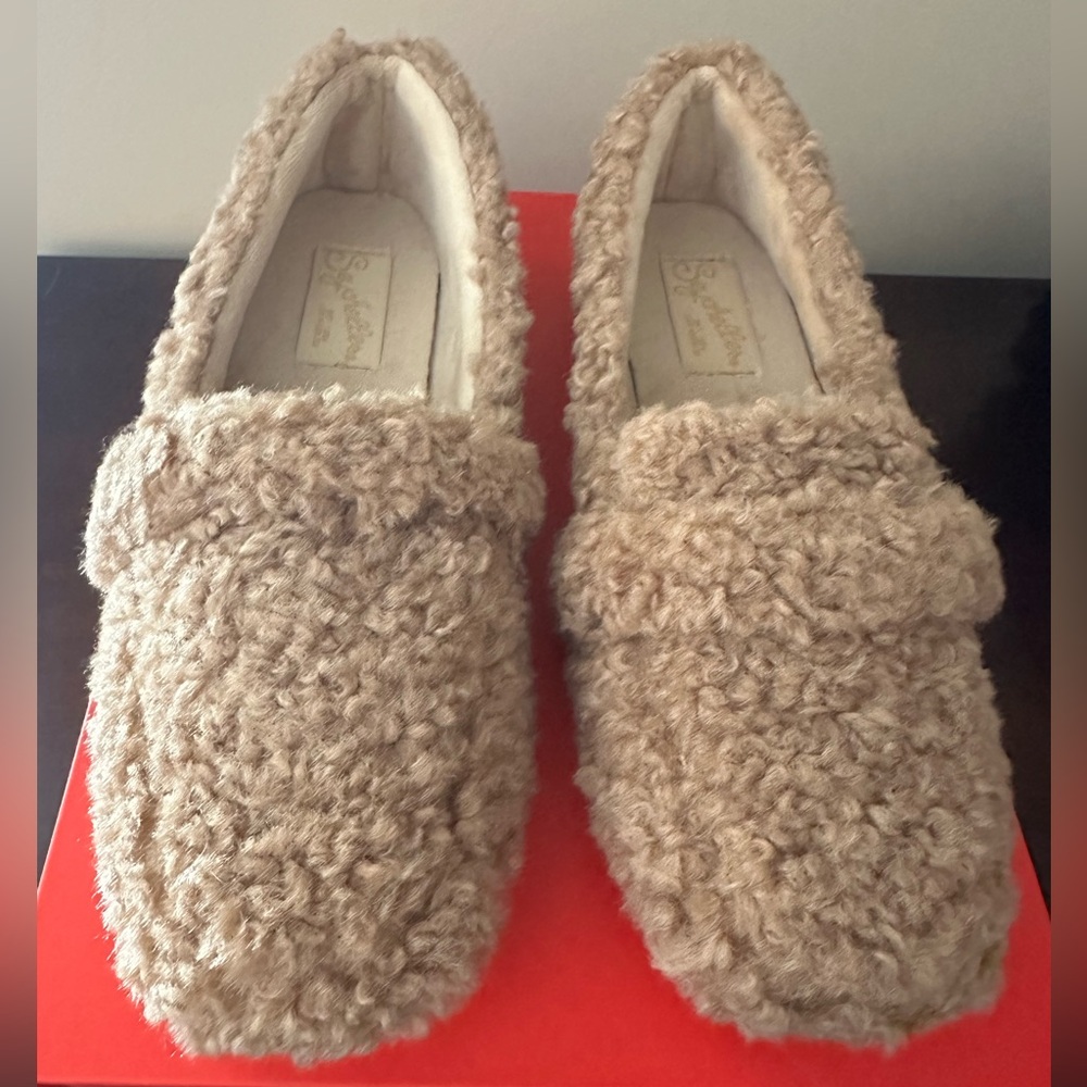 SEYCHELLES Fuzzy Tan Loafers